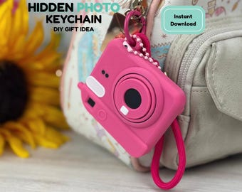 Mini Camera Keychain STL Photo Reveal Keychain 3D Print File Interactive Mechanism Hidden Picture Keychain Unique Gift Idea 3MF Digital