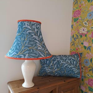 Table Lamp & Cushion William Morris Willow Bough Denim