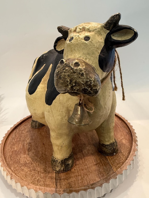 彫刻・オブジェ MADARA COW Vintage Papier Mache Cow Sculpture: Mexican Folk Art With Brass