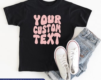 Camiseta personalizada para jóvenes, camisetas con gráficos retro para niños, camiseta personalizada con texto ondulado, camiseta personalizada, regalos impresos personalizados (TEXTO ONDULADO RETRO)