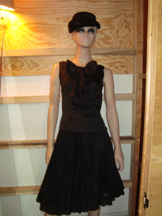 60's Suit Pleated Skirt Bow Top