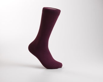 David's Bridal match Wine  specialty color youth socks
