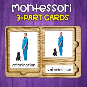 以下が含まれることがあります： 獣医と犬が描かれたモンテッソーリ3パーツカードセット。カードには、青い制服を着た女性が黒い犬のリードを持っている様子が描かれています。画像の下には「獣医」という文字が印刷されています。