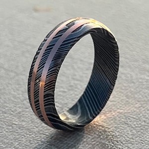 Zwarte damascus herenring voor heren koperen ring mouw voor dames damascus stalen ring heren trouwring 5e verjaardag ring verlovingsband.