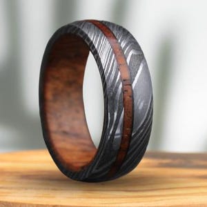 Handmade Damascus Steel Ring Whiskey barrel Ring Wood Wedding band Unique Ring Men Promise Ring Wood inlay Ring Anniversary Gift for him/her