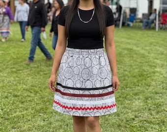Saia Native Ribbon preta/branca/vermelha