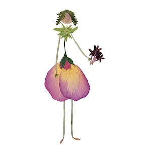 PENSANDO EM VOCÊ - Impressão artística de flores prensadas de uma menina segurando um buquê - Cartão de felicitações em branco, Condolências, Aniversário