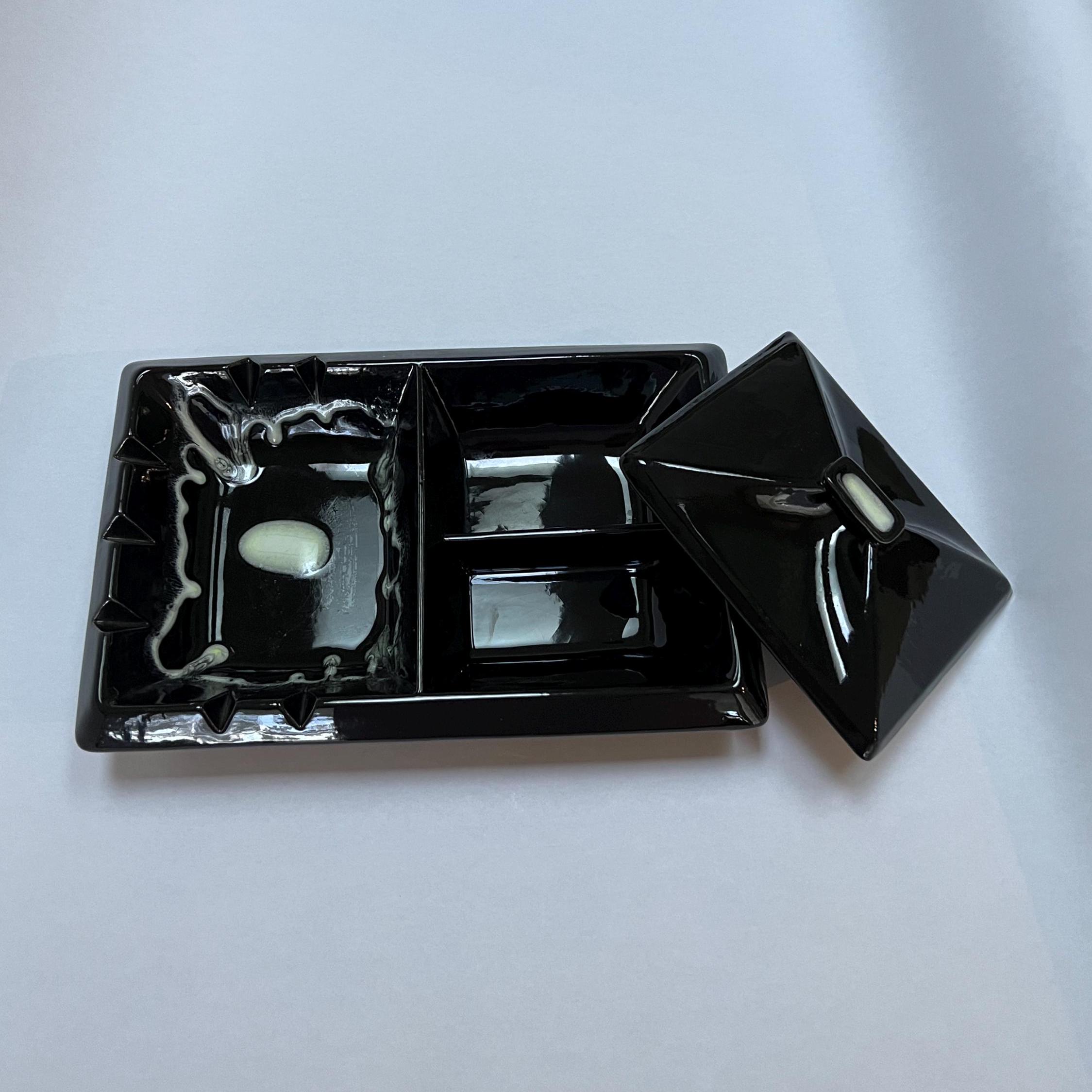 ビンテージ】ANTHONY FREEMAN MCFARLIN Ashtray - 喫煙具・ライター卸売り