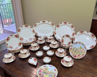 Vintage Royal Albert Old Country Roses Dinnerware Set - Sold Individually