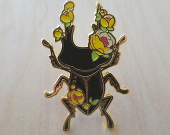 Insect - Flower Stag Beetle (Yellow) - Enamel Pin