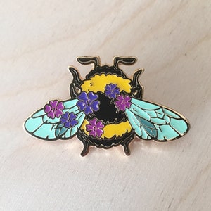 Bumble Bee - Enamel Pin