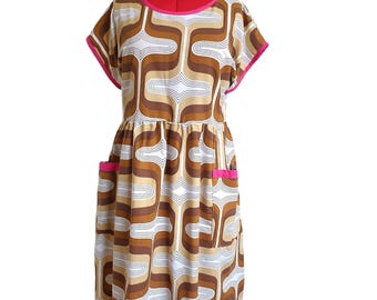 Vestido estilo blusón retro hecho a medida, confeccionado artesanalmente para que te quede perfecto. Todas las tallas son bienvenidas.