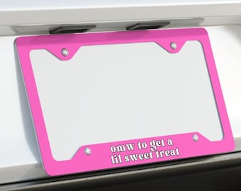Cute License Plate Frame Sweet Treat Gen Z New Driver Gifts Cute Car Accessories Girly License Plate Y2K Retro Pattern Funny License Frame