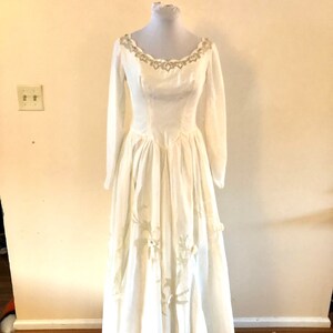 1950s Wedding Dress  Long Sleeve Full skirt  Sz XS-S  -needs repair