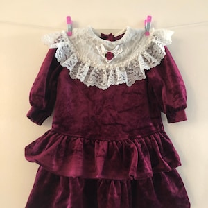 Red Velvet Christmas Dress Vintage 1980s  sz 4T-4