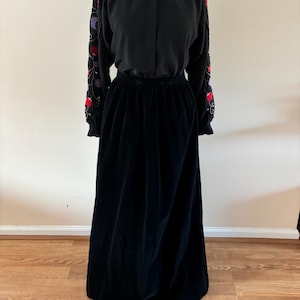 Black Velvet Maxi Skirt vintage 1970s John Meyer sz S/M
