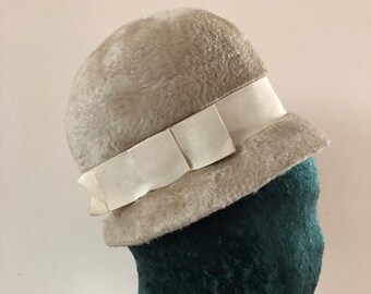 Vintage Mod Cloche Beige and Cream 1960s Tall Beehive