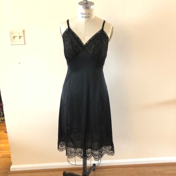 Black lace ladies slips main image 0