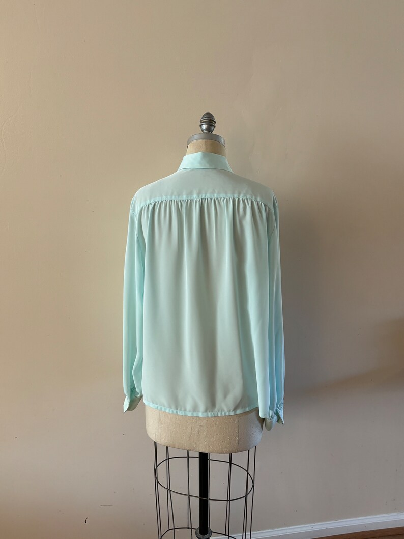 Light Blue Silky blouse vintage 1970s sz L XL image 9