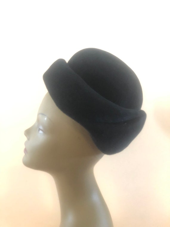 1960s Black beehive hat turban fur felt Mid centu… - image 2