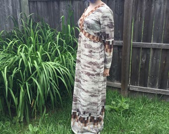 Vintage Maxi Dress 1970s Silver Birch Print Long sleeve Empire waist sz M/L