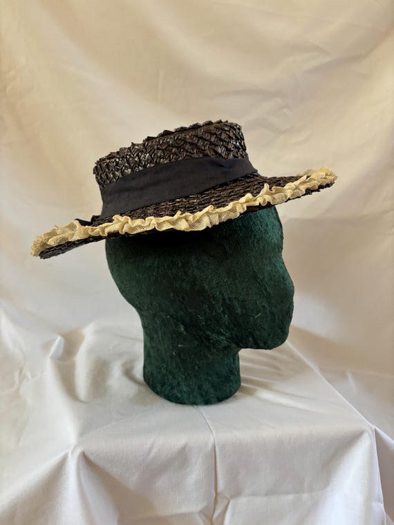 1940s Navy Blue Straw Boater Hat: White Ruffle Tr… - image 3