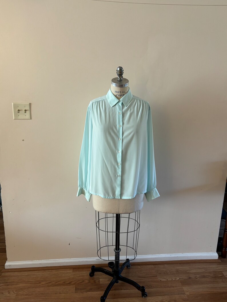 Light Blue Silky blouse vintage 1970s sz L XL image 4