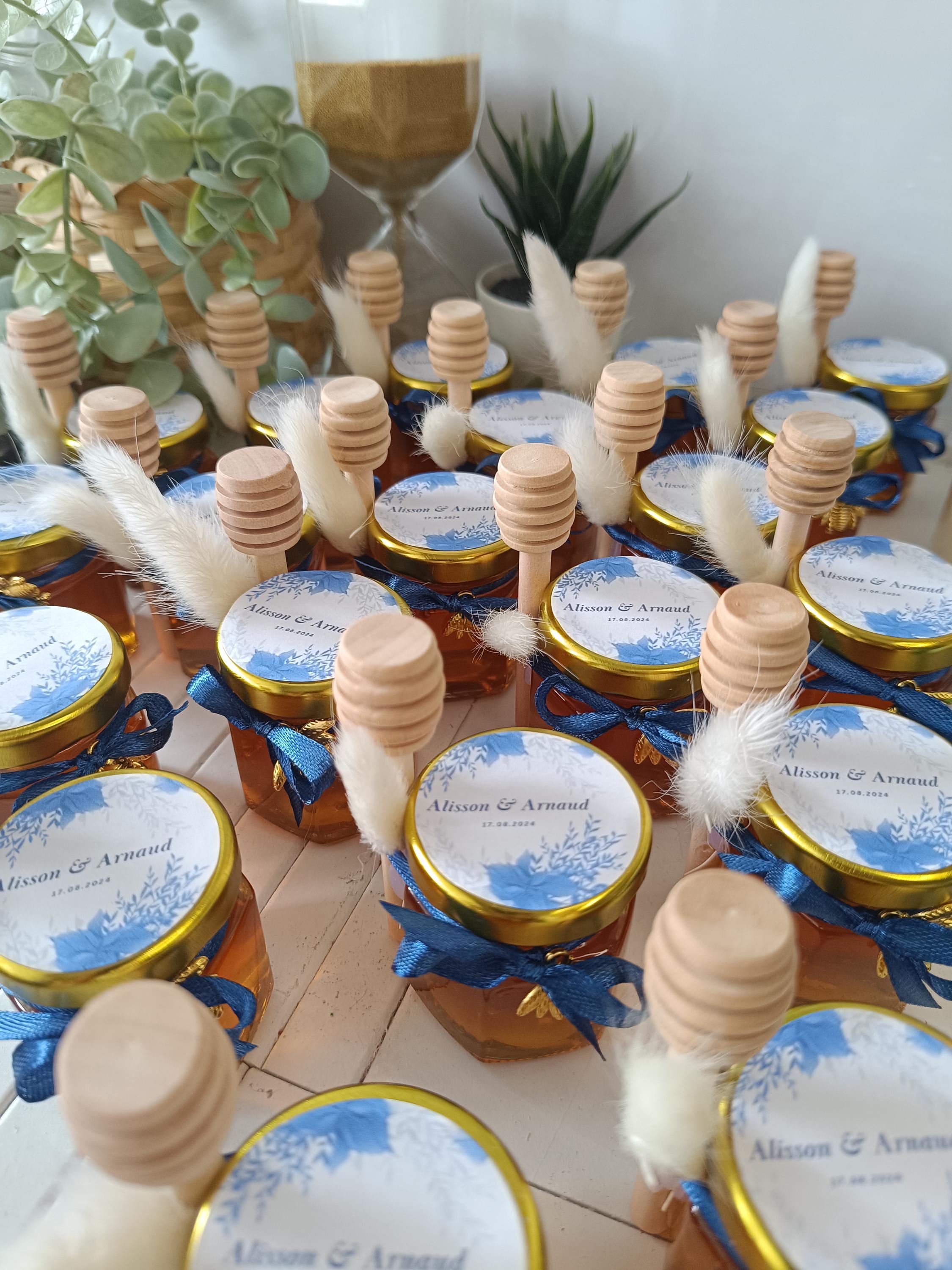 Mini pots de miel personnalisés pour cadeaux invités uniques Mini pots de miel personnalisés pour cadeaux invités uniques