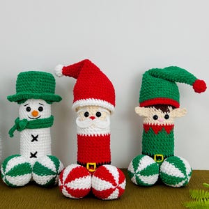 Festive holiday crochet pattern with hidden surprise