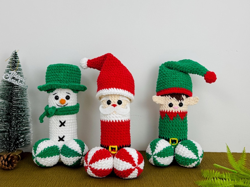 Festive holiday crochet pattern with hidden surprise