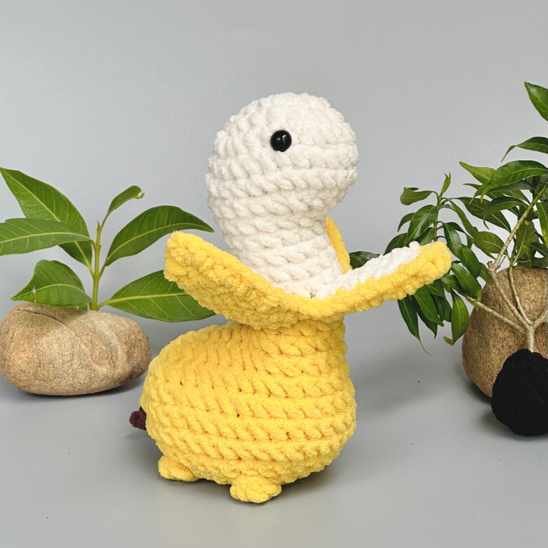 Adorable Bananasaurus plush crochet pattern for beginners
