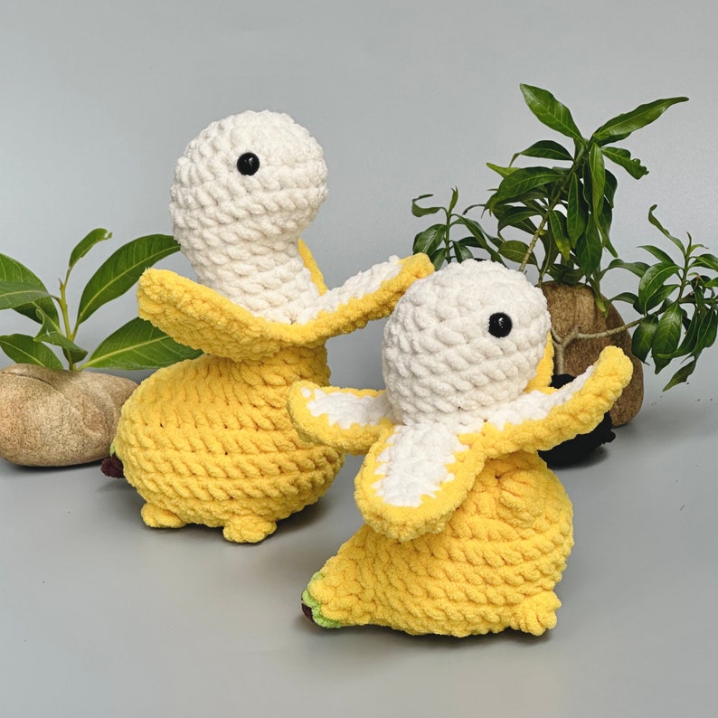 No-sew amigurumi dinosaur crochet pattern set
