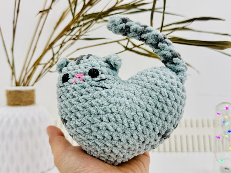 Romantic Valentine’s Day crochet pattern for beginners