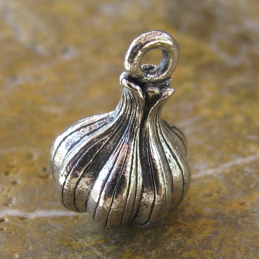 6 Antique Silver Garlic Charms Jewelry Findings 353 Etsy