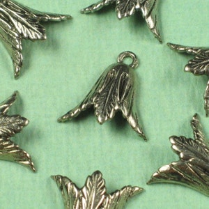 12 Antique Silver Leaf Charms Drops Jewelry Findings 669
