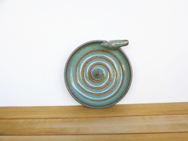 Ceramic Ring Dish in Sea Mist Glaze with Bird Decoration, Stoneware Clay, Jewelry Bowl, Bridal Ring Dish image 5