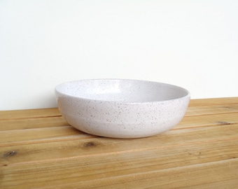 Single Pasta Bowl in Glossy White Glaze, Ceramic Dinner Salad Bowl