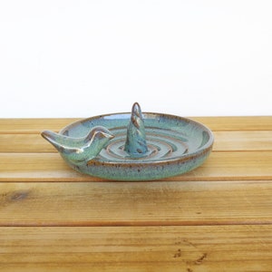 Ceramic Ring Dish in Sea Mist Glaze with Bird Decoration, Stoneware Clay, Jewelry Bowl, Bridal Ring Dish image 3