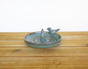 Ceramic Ring Dish in Sea Mist Glaze with Bird Decoration, Stoneware Clay, Jewelry Bowl, Bridal Ring Dish