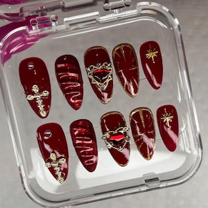 Dark Romantic Press Ons, Red Press On Nails, Burgundy Press On Nails, Victorian Press On Nails