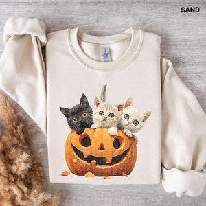 Vintage 90s Cat Halloween Sweatshirt, Retro Halloween Shirt, Spooky Season Tee, Pumpkin Shirt, Cat Lover Shirt, Black Cat, Spooky Season