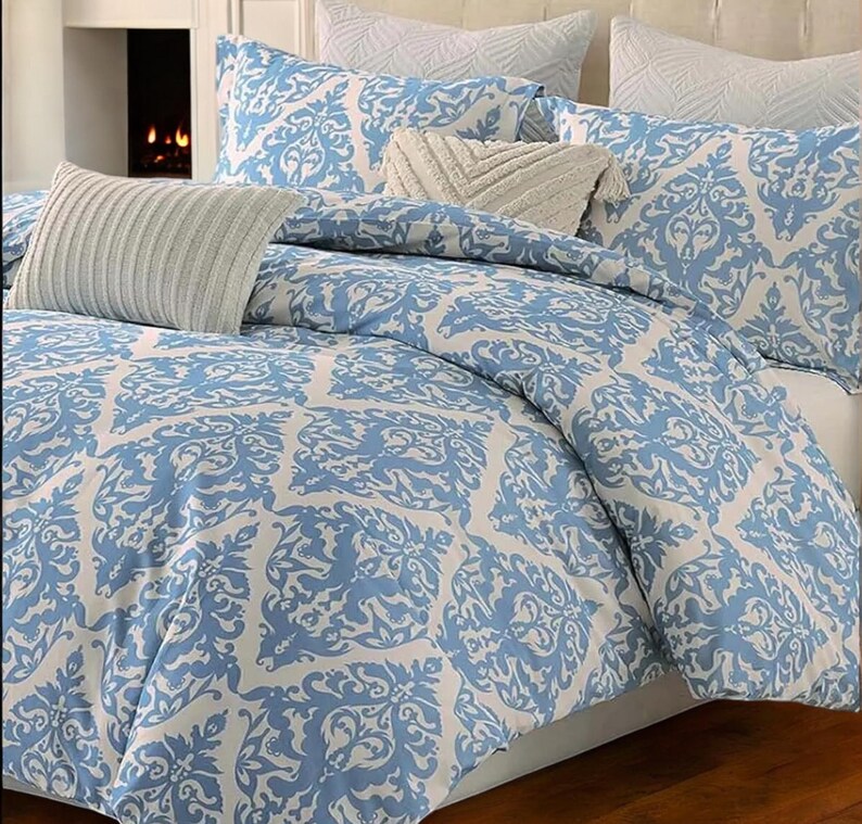 Duvet Damask Blue main image 1
