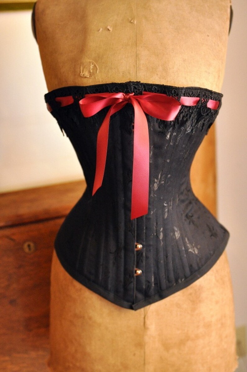 corset kitten
