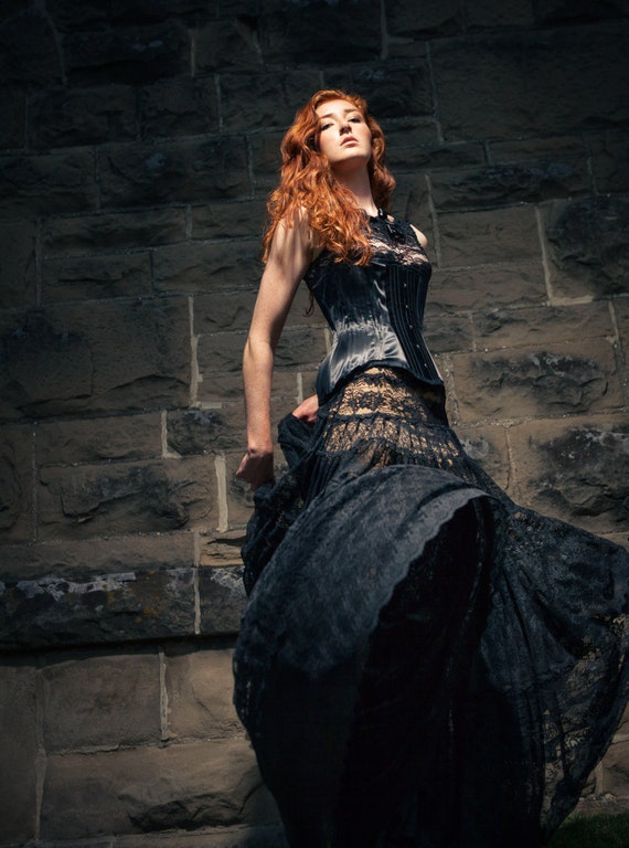 Vampiress - women's Gothic Corset Belt