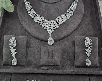 Silver Swarovski Crystal Luxury Wedding Necklace Set, Bridal Necklace, Bridal Jewelry Set, Statement Necklace & Earrings Mother of the Bride