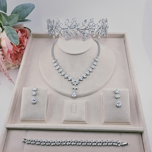 Swarovski Crystal Quinceanera Crown Necklace Set, Bridal Necklace Set, Bridal Jewelry Set Statement Necklace & Earrings, Mother of the Bride