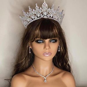 Custom Swarovski Headpiece - Etsy New Zealand display picture 1