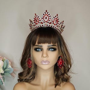 Red Crown Red Crystal Quinceanera Tiara, Custom Gold and Red Quince Crown, Red Corona de 15 Ano, Red Quinceanera Crown, Birthday Crown
