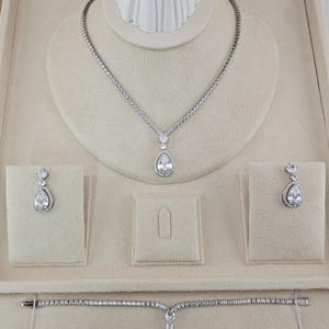 Swarovski Crystal Luxury Quinceanera Crown Set, Bridal Necklace Set, Bridal Jewelry Set, Statement Necklace & Earrings, Mother of the Bride