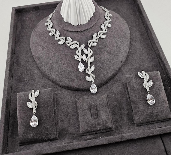Swarovski Crystal Wedding Necklace Set, Bridal Necklace and Earrings